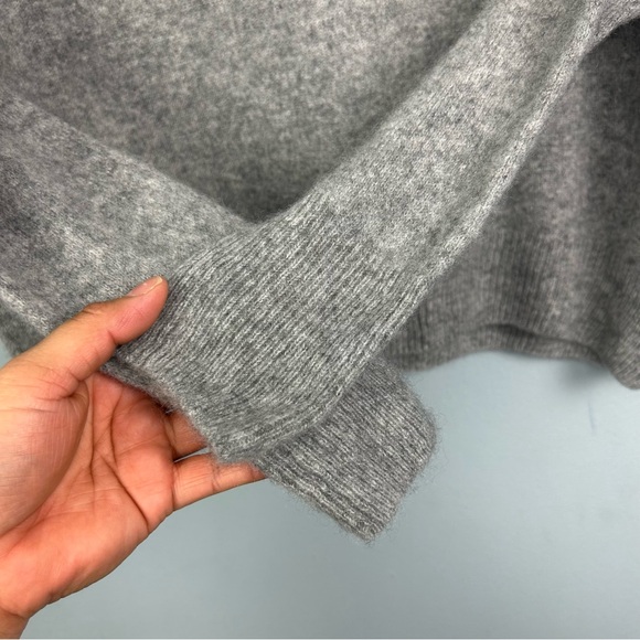 Quince Gray Crew Neck Sweater - Picture 7 of 11